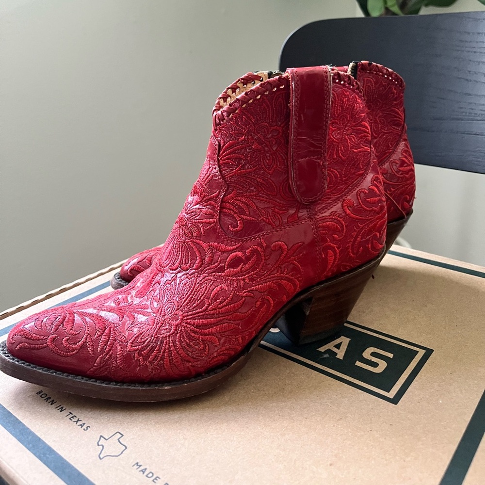 Azulado Mila Red Boots 7.5